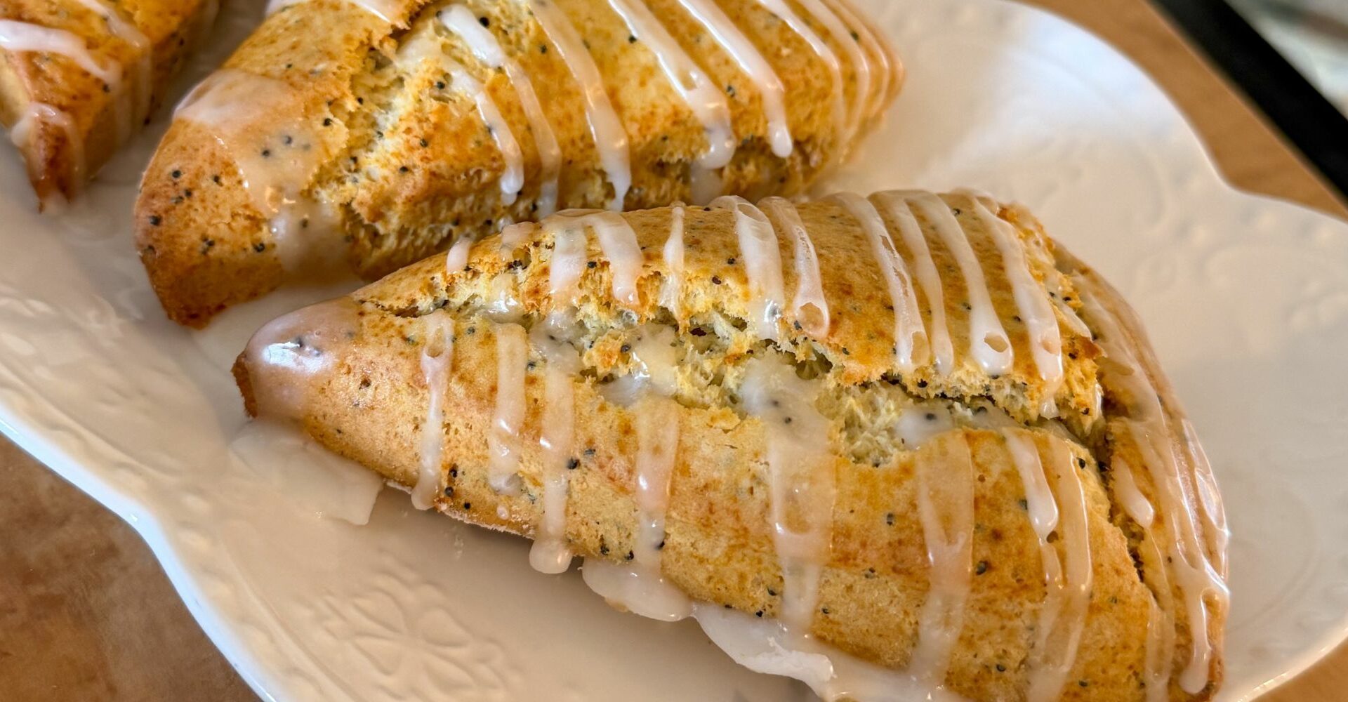 Gluten-Free Lemon Poppyseed Scones