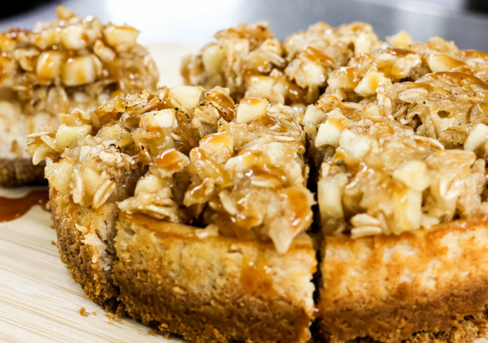 Apple Crumble Cheesecake
