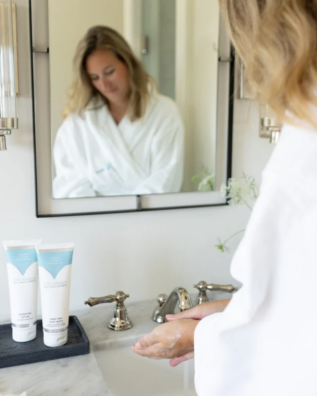 Long weekends were made for slow mornings, fresh air and rituals that reset you.Whether you're traveling or taking a moment at home, dont forget the simple things and a little nourishment for your skin. #maylongweekend #nourishedskin #skinnourishment