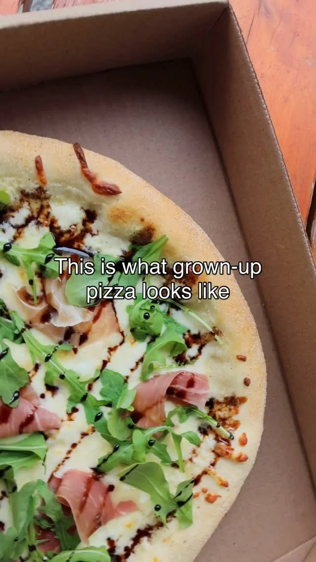 Garlic cream base, prosciutto, arugula and a balsamic drizzle walk into a food truck and it just makes sense.  Our feature pizza this month is all grown up  and yes, its as good as it looks.Here til July 1st  you know what to do. #pizzagoals #featurepizza