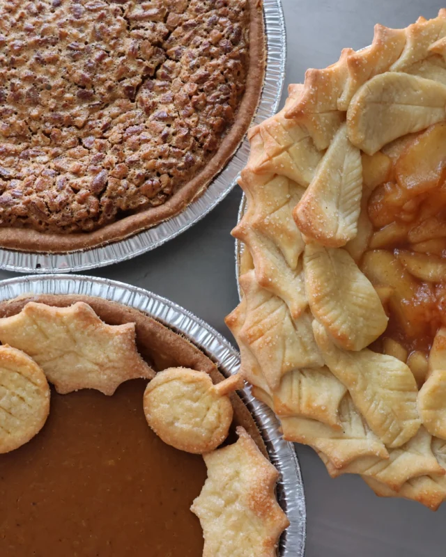 The sweetest part of Thanksgiving starts here Our gluten-free pies are now available to pre-order! Made with quality ingredients and all the cozy flavours of the season.Choose from:  Classic Pumpkin  Spiced Apple  Rich PecanCrafted in our dedicated gluten-free bakery and ready to serve at your holiday table. Pre-order now to guarantee yours. They go quickly!#SteAnnesBakery #GlutenFreeThanksgiving #ThanksgivingPies #GlutenFreeDessert #HolidayBaking