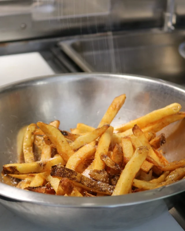 Its Fry-Day and were ready to help with all of your cravings. Fresh-cut fries, loaded poutines and more! See you before 7pm tonight!#academyhillgrill #fryyay #fryday #tgif