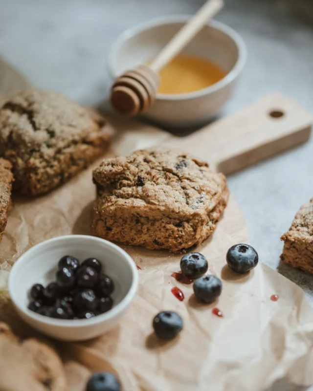 Always be ready for guests ! Our gluten-free scones are a freezer-friendly lifesaver - bake from frozen whenever company arrives!Flavours available:Cranberry OrangeVegan Blueberry #SteAnnesBakery #GlutenFreeScones #BakeAtHome #HolidayHosting