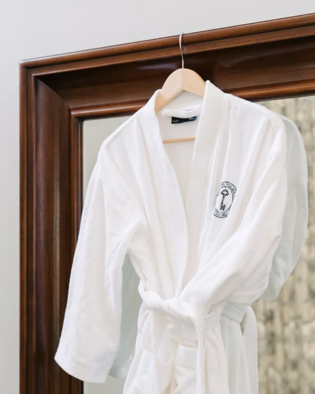Slow mornings, soft robes, and the quiet hum of village life outside your window. Sometimes, the best part of getting away is how unhurried it feels. #GraftonVillageInn #CountrysideRetreat #SlowMornings