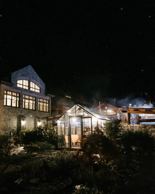 Under star-filled skies, our hydrotherapy pools quiet, the fireplaces warm and a deeper calm settles in. Theres nothing quite like Ste. Annes at night. Book your all-inclusive overnight stay now. 1-888-346-6772