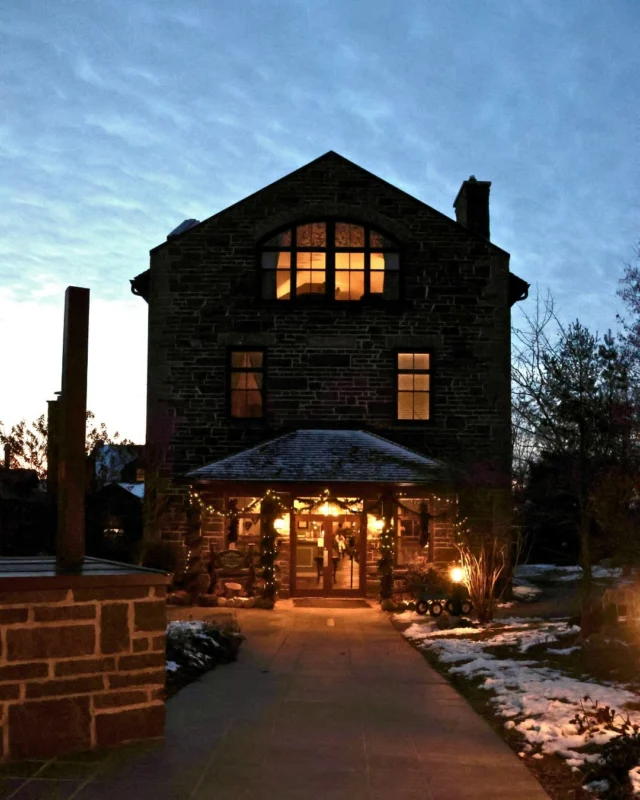 Before the holidays get busytheres a quiet moment waiting for you here. December 2224 stays are now available, with savings from $425 per person per night in one of our spa cottages. Rates include all meals, a spa allowance, wellness classes, thermal pools, saunas and more.  Inquire for Main Inn room availability. Call 1-888-346-6772