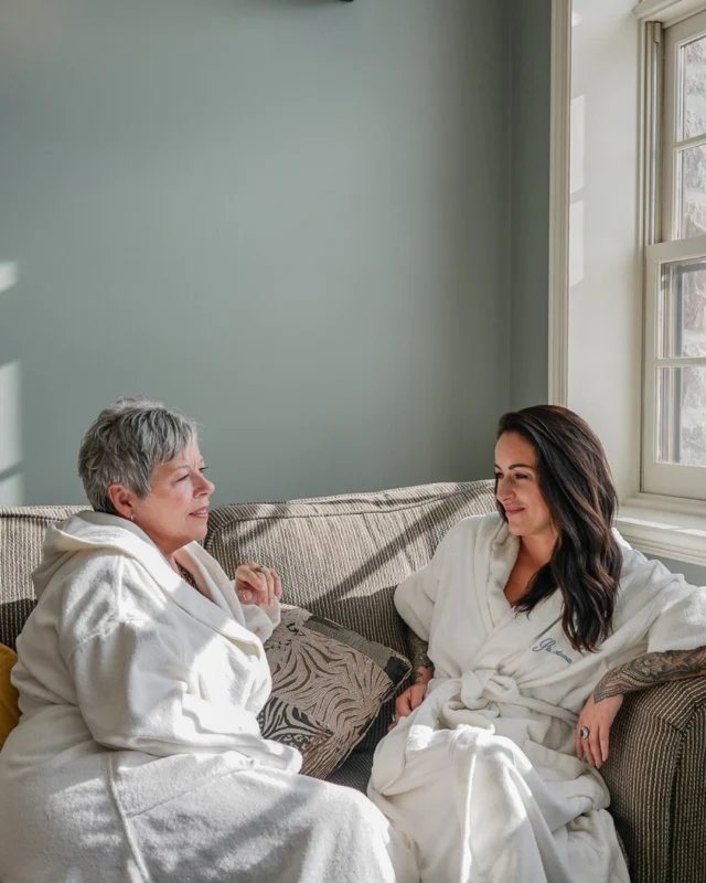 A little time for rest, for Moms, someone you cherish or even for you.Ste. Annes Spa gift cards are a gentle way to share wellness, spa moments and care this Mothers Day. Link in bio.
