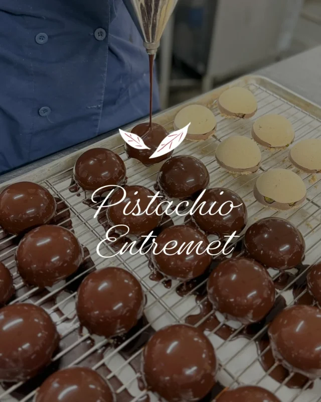 For the pistachio loversthis ones for you.Pistachio is having a moment and we get why.Layers of dark chocolate ganache, toasted pistachios and soft pistachio mousse, finished with a glossy chocolate glaze.Rich, balanced and just the right amount of something special. Available now at the bakery and on the dessert menu at @steannesspa