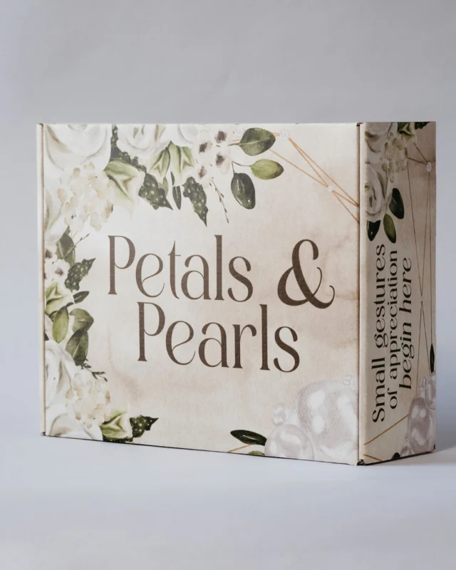 Mothers Day gift ideas that arent flowers or chocolate.Meet Petals & Pearls, a wellness box designed to feel like a spa day at home.Each box includes Skin Nourishment essentials + curated wellness items from Ste. Annes Spa and Canadian makers we love.Available as a one-time gift or subscription. Link in bio.