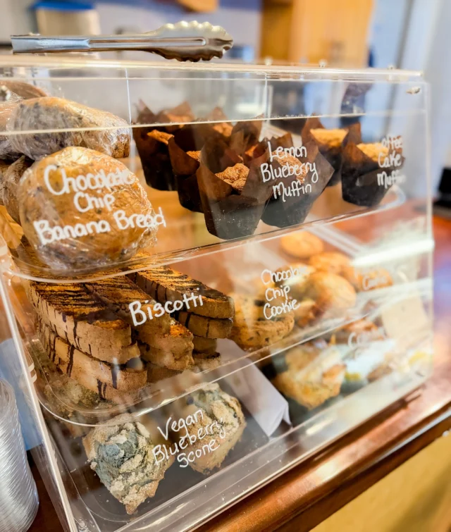 Nothing like the smell of freshly baked goods on a beautiful morning! Stop in at Ste. Annes Bakery for a treat! --#steannesspa #glutenfree #steannesbakery #graftoneats #northumberlandeats